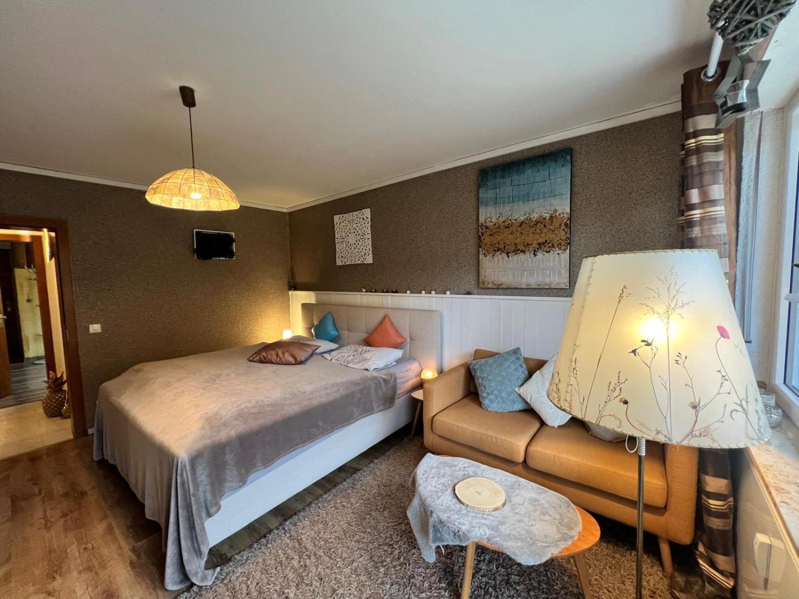 Marburg Apartment Pfiffige Luisa In Ruhiger Waldrandlage Mit Balkon Und Wintergarten Esterno foto