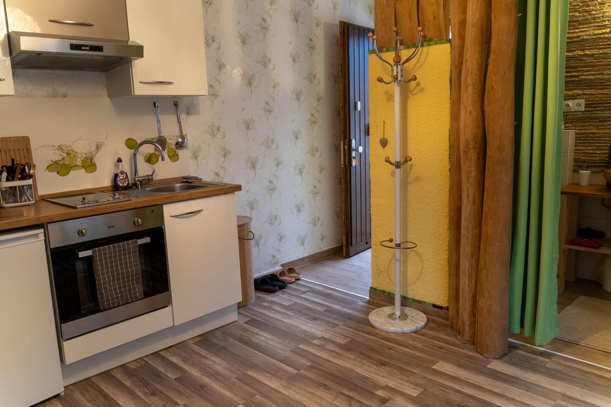 Marburg Apartment Pfiffige Luisa In Ruhiger Waldrandlage Mit Balkon Und Wintergarten Esterno foto