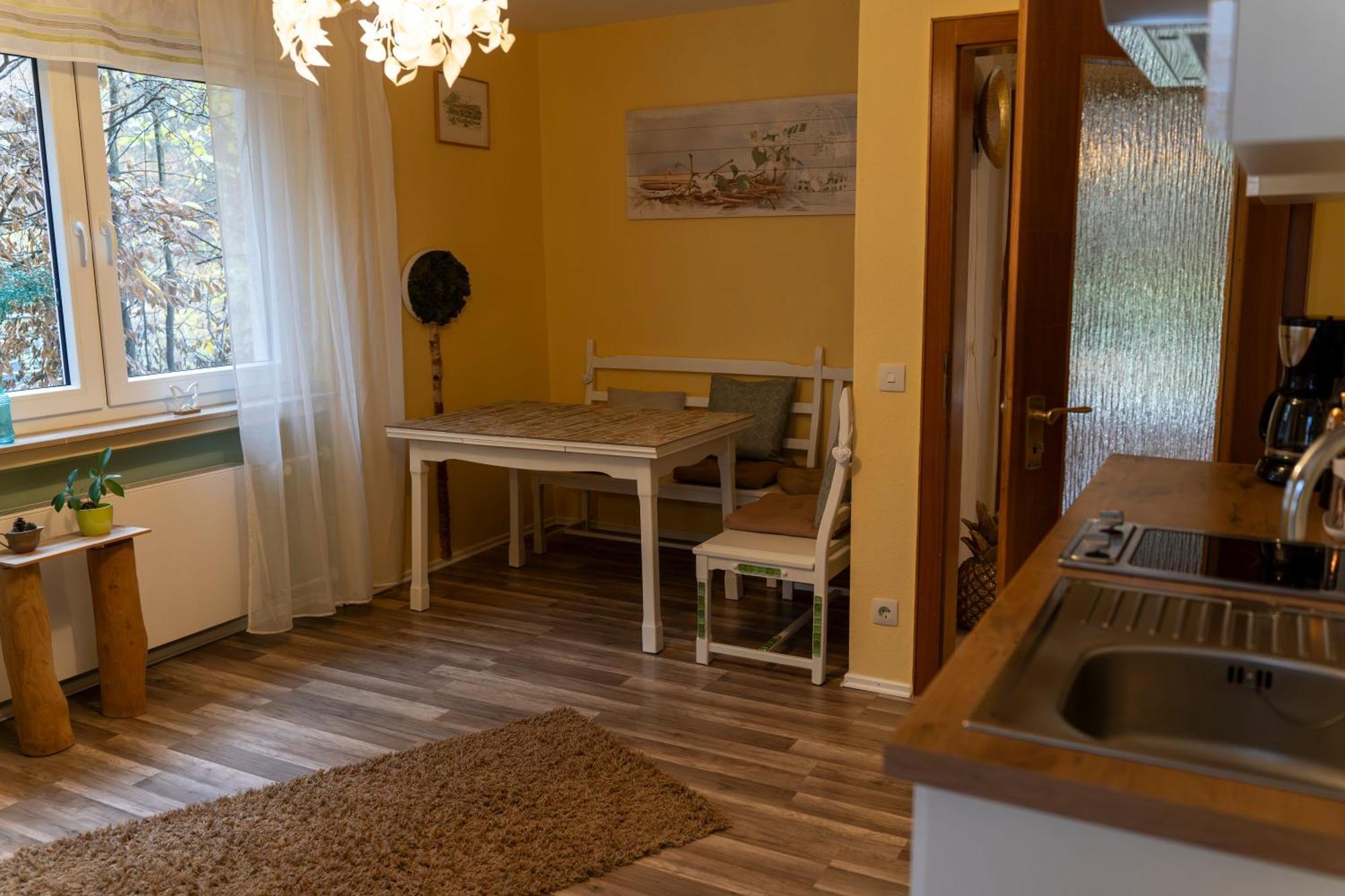 Marburg Apartment Pfiffige Luisa In Ruhiger Waldrandlage Mit Balkon Und Wintergarten Esterno foto